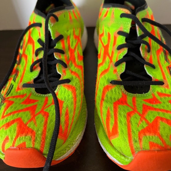 Skechers Hyper Burst Neon Sneakers - Picture 4 of 8